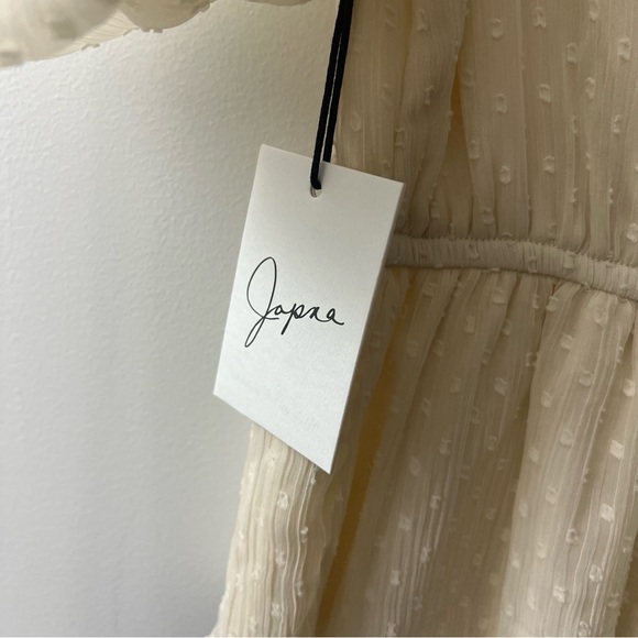 Japna NWT Ivory Peplum Lace Trim V-Neck Blouse - Picture 6 of 8